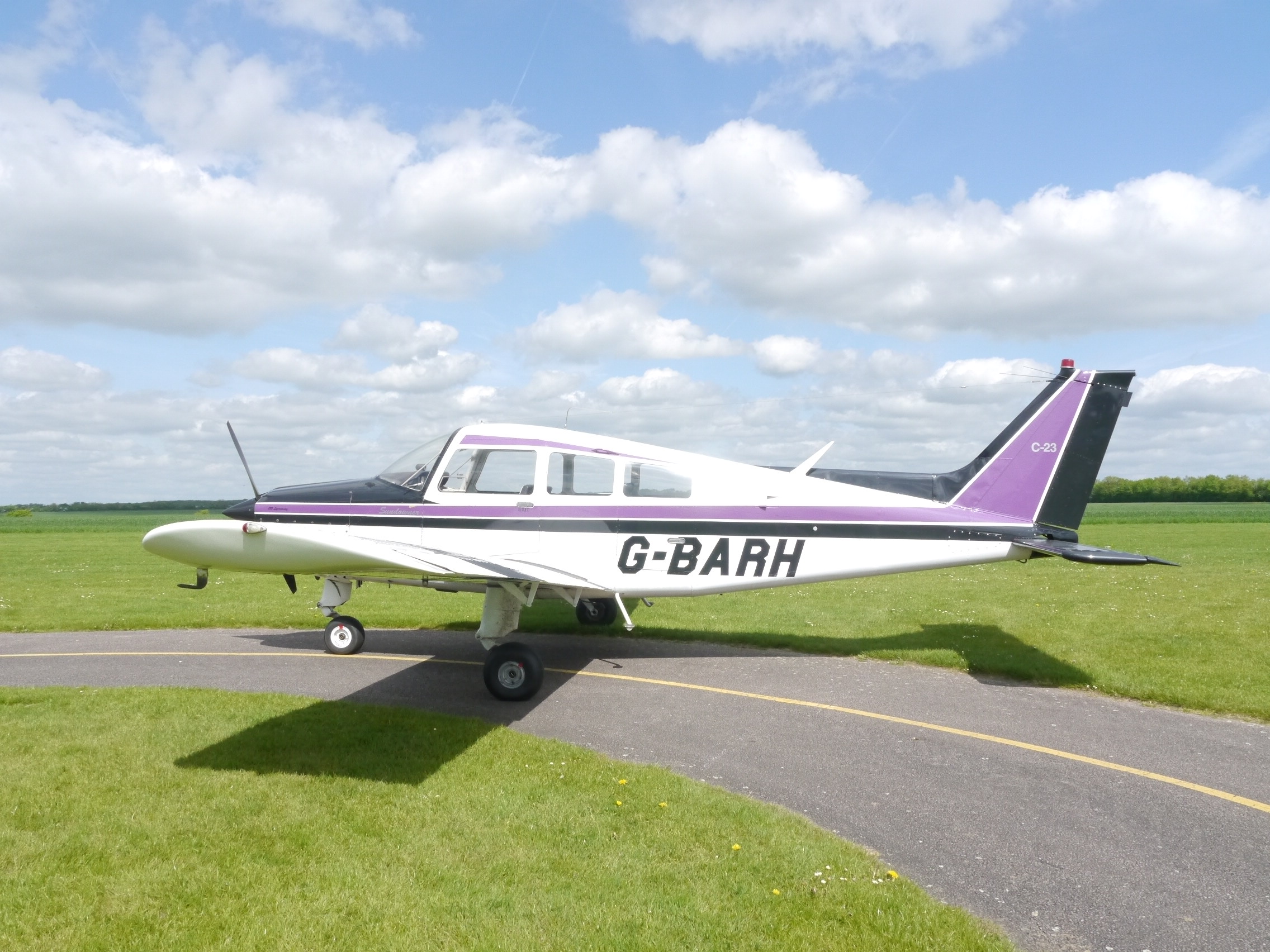 Beechcraft C23 Sundowner 180 GBARH 1973 Just Plane Trading
