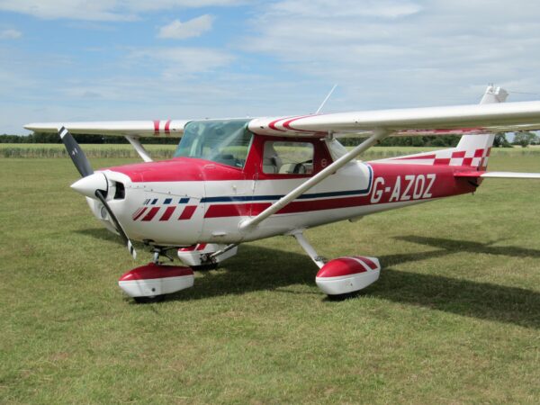 Cessna FRA150L Aerobat - G-AZOZ - 1972