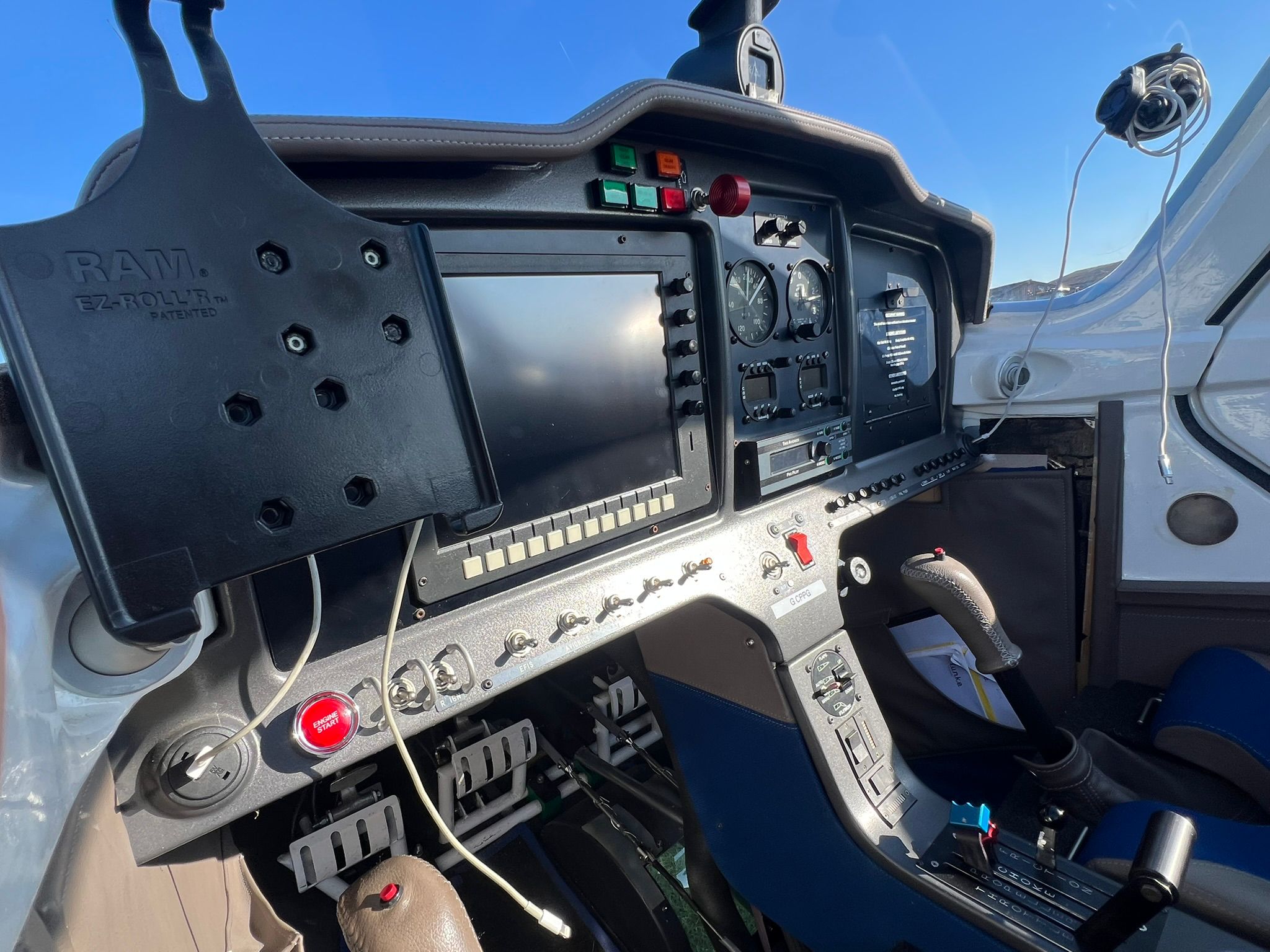 Pioneer 400 - G-CPPG - 2015 - Image 2