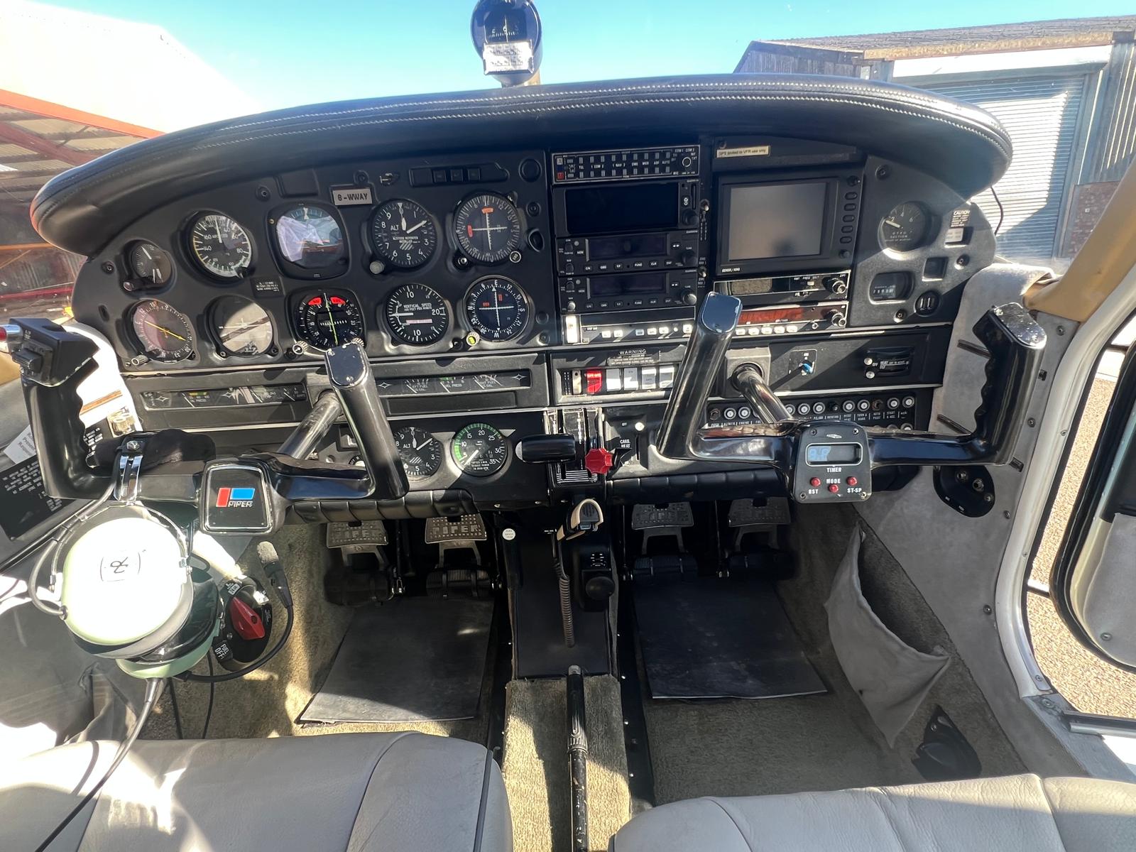 Piper PA28 Archer II - G-WWAY - 1986 - Image 5